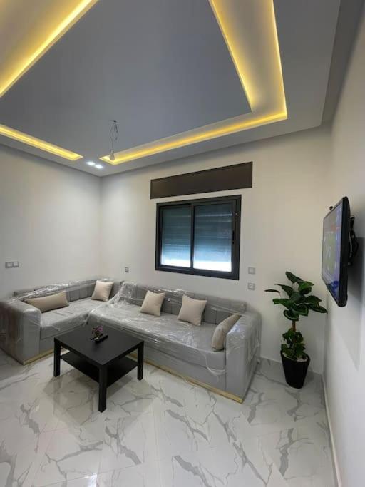 Apartment Berriko Tangeri Esterno foto